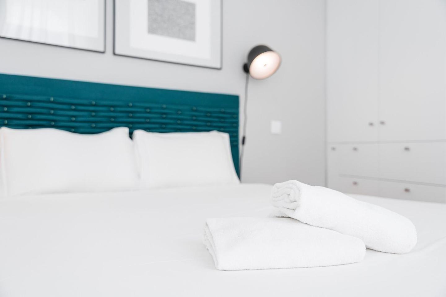 Guestready - Colorful Apt Near Agosto Station Porto Ngoại thất bức ảnh